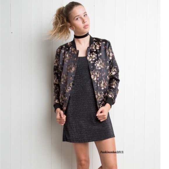 BRANDY MELVILLE FLORAL SATIN BOMBER JACKET - Picture 1 of 13